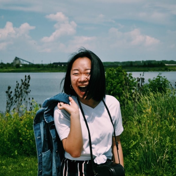 Meet your Posher, Helen - Picture 1 of 1